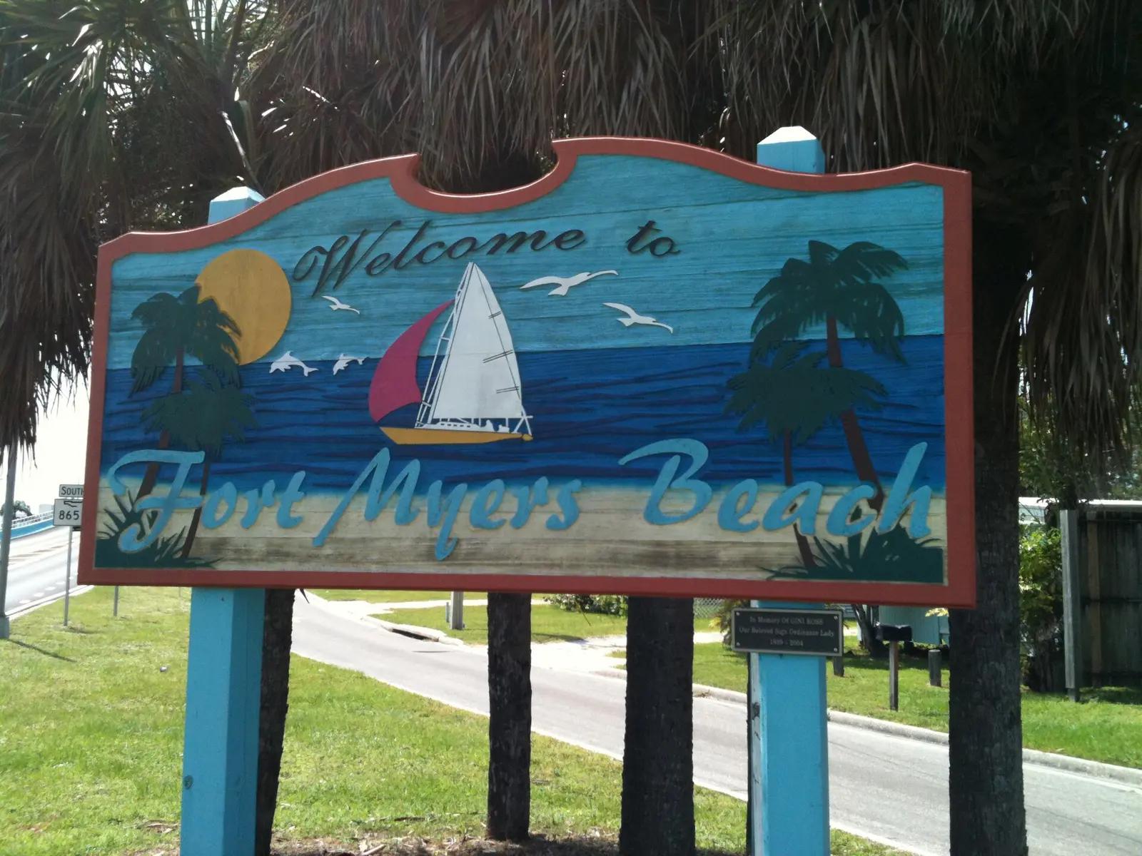 Welcome to Fort Myers Beach and FL-865 sign