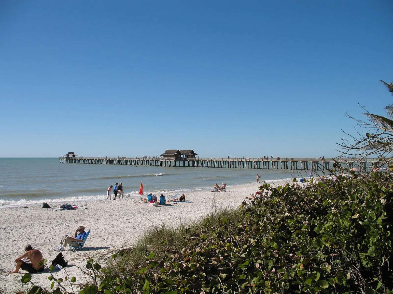 Naples, Florida: the beach and the Pier