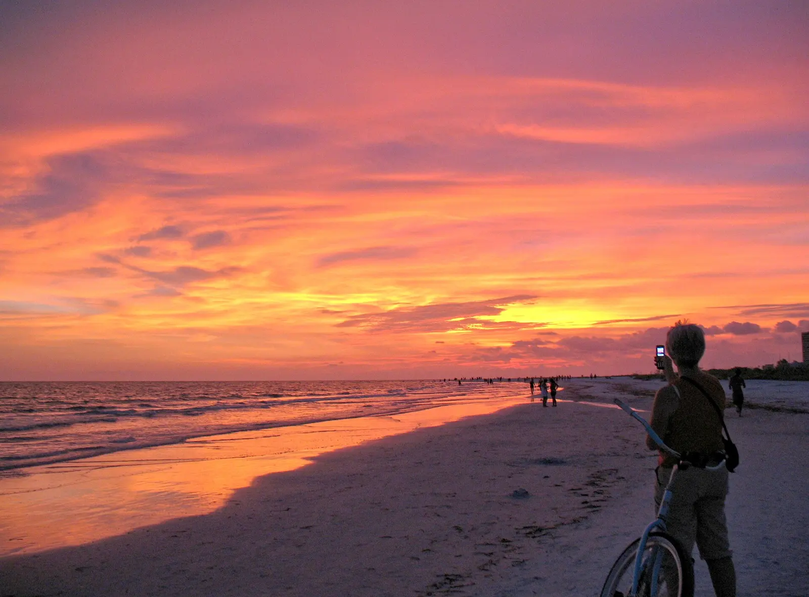 SUNSET, SIESTA BEACH, SARASOTA
